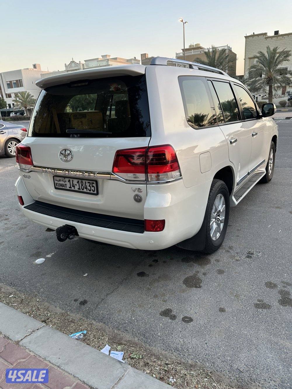 لاند كروزر الساير للبيع 6 سلندر1