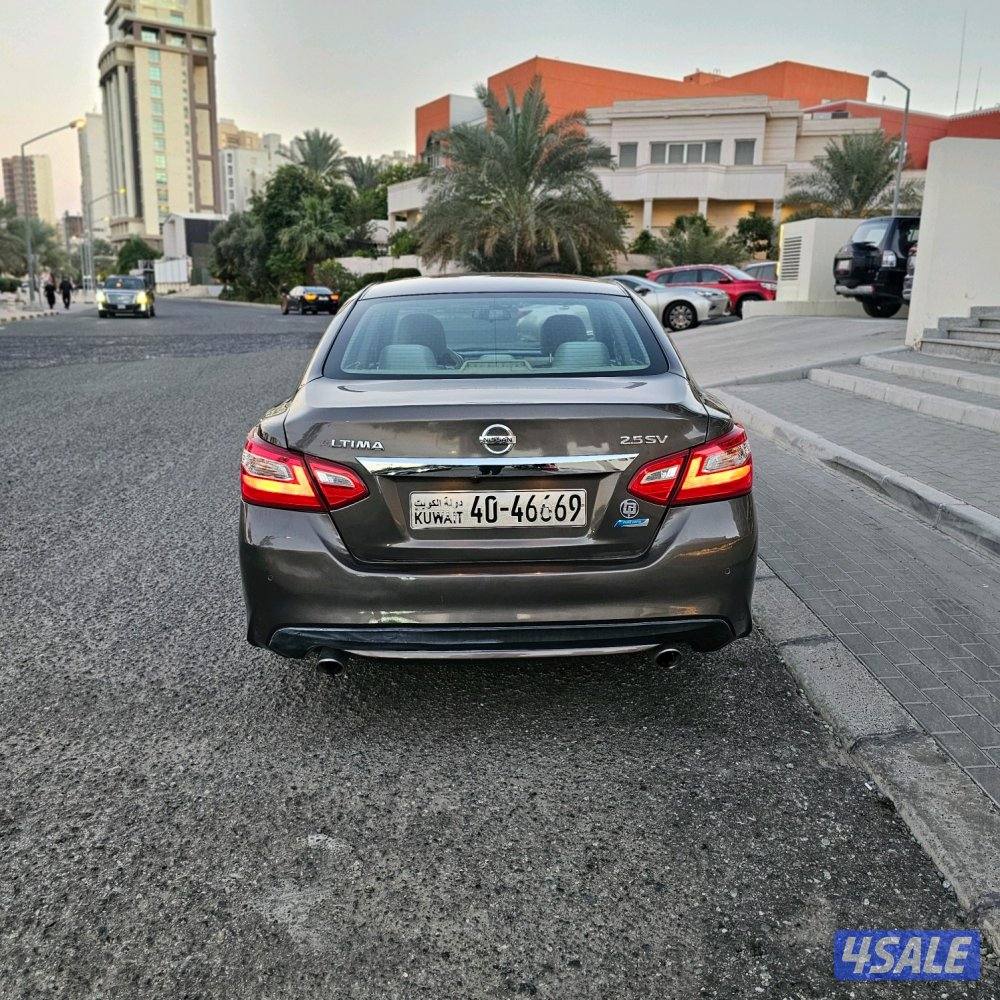 Nissan Altima 20175