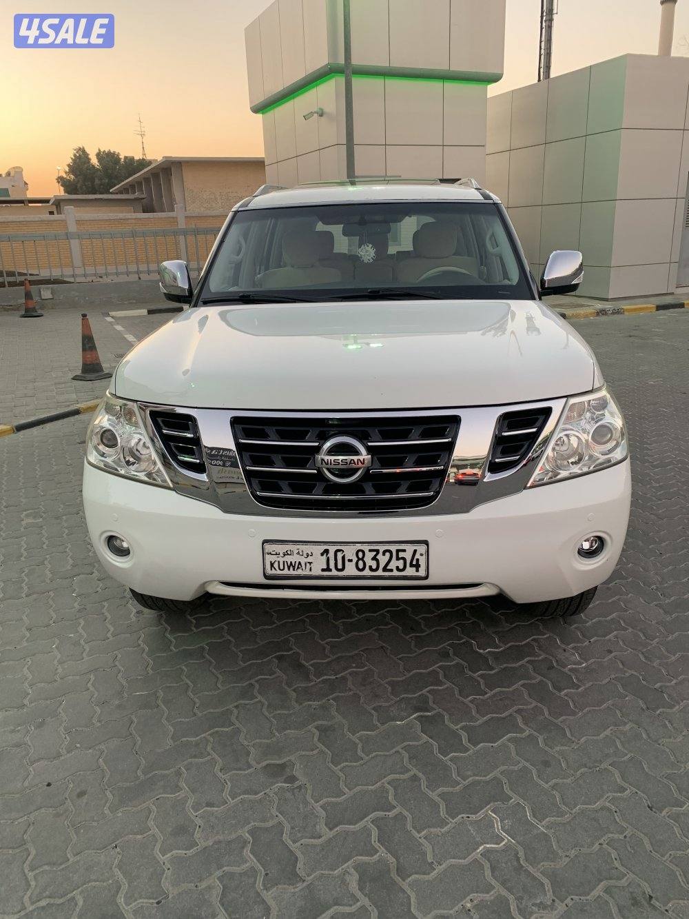 نيسان باترول موديل 2012 وارد الوكالة حجم الماكينة الصغيرة 3204