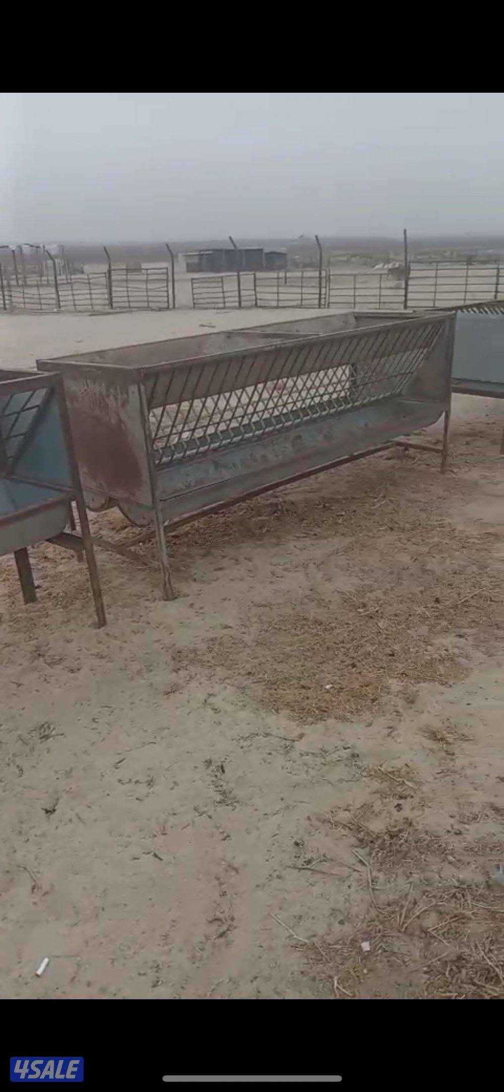 حياض ومعالف تعليه نوعيه ممتازه وثقال سليمها مافيها كسور3