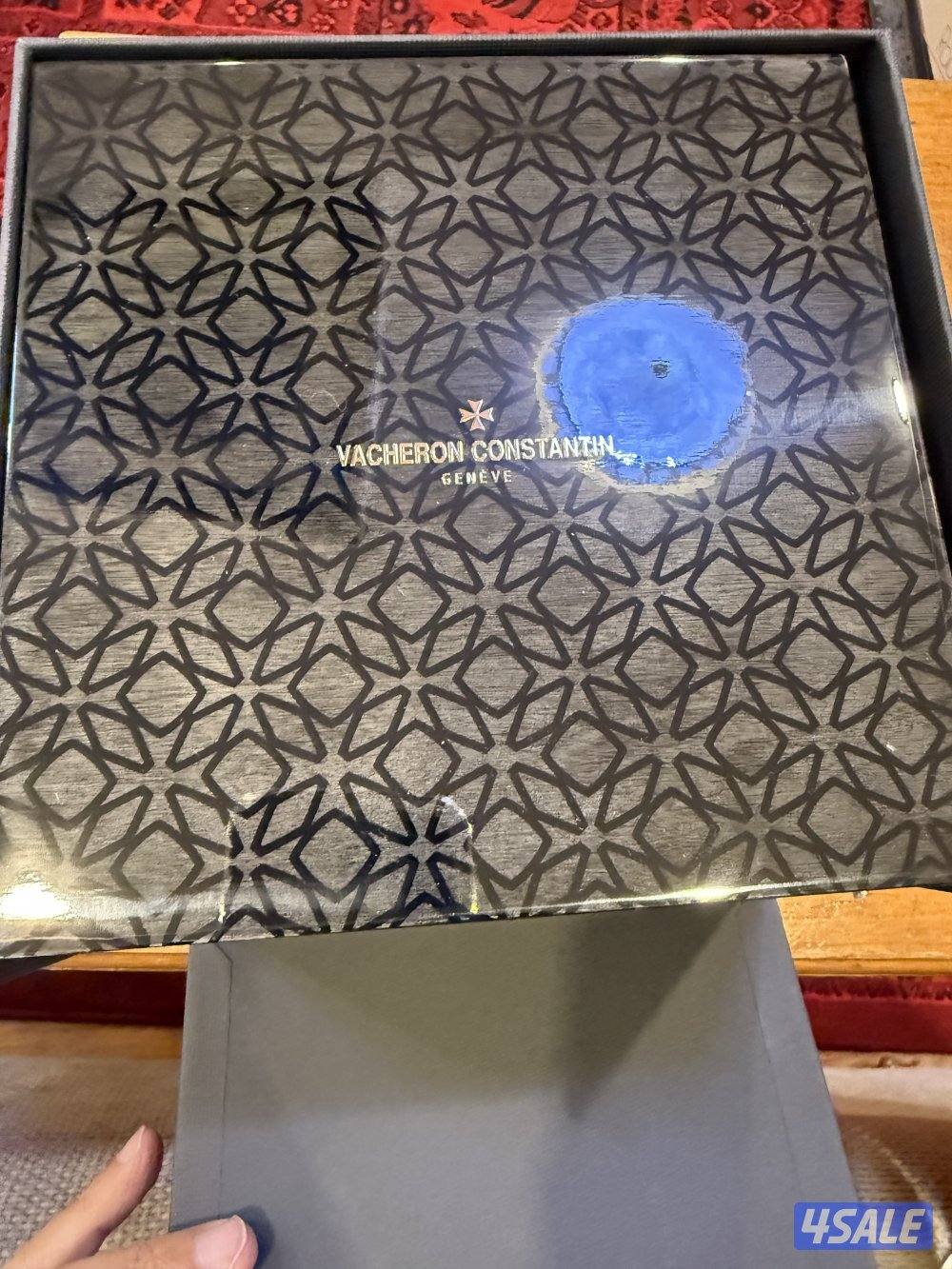 فاشرون كونستانتين لون اسود ماستر كوبي7