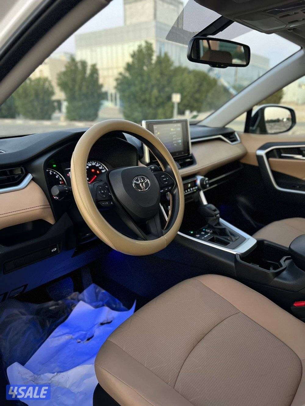 للبيع راف فور موديل 2024 للون ابيض صدفي كامل مواصفات6