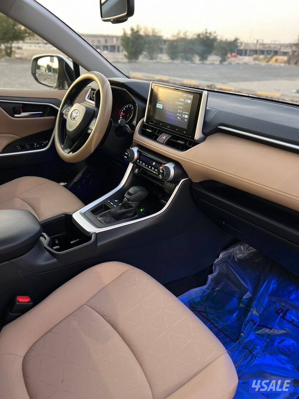 للبيع راف فور موديل 2024 للون ابيض صدفي كامل مواصفات8