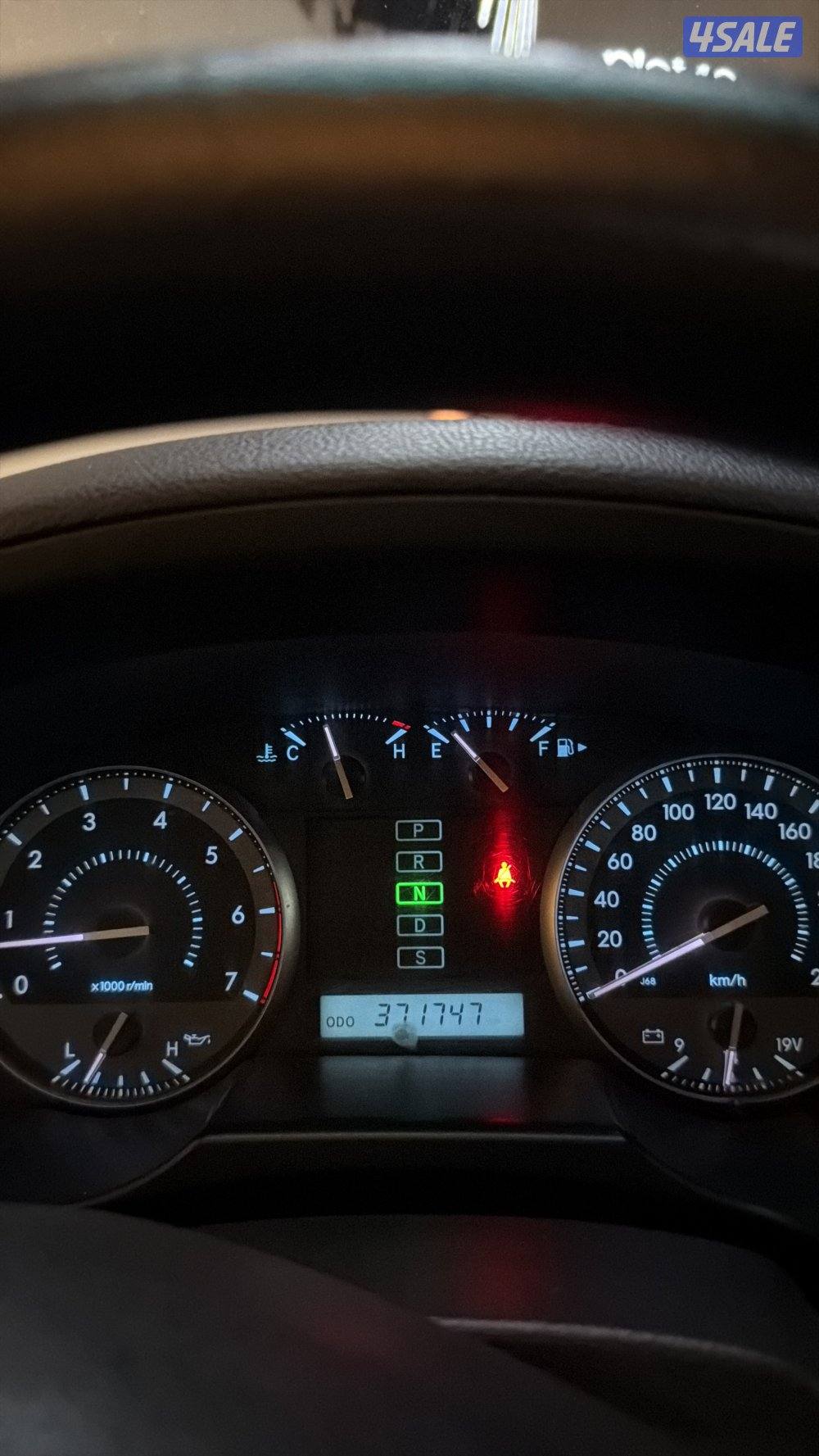 لبيع لاندكروزر GXR 2010  شرط الفحص صبغ الوكاله كامل الموصفات8