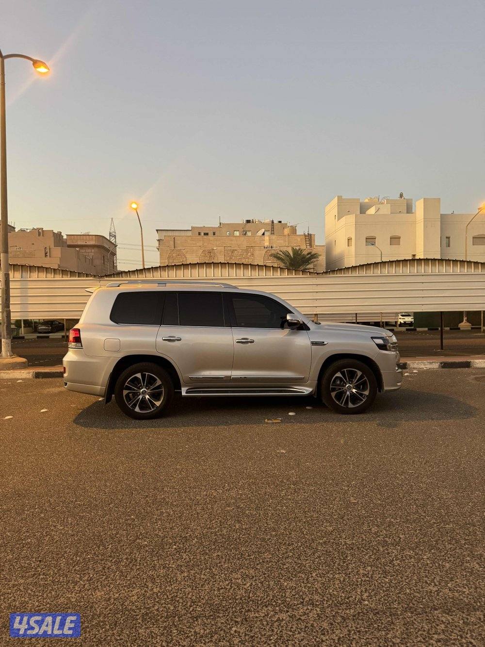 لاند كروزر  قراند تورينق 2020  عداد 56 الف  .5