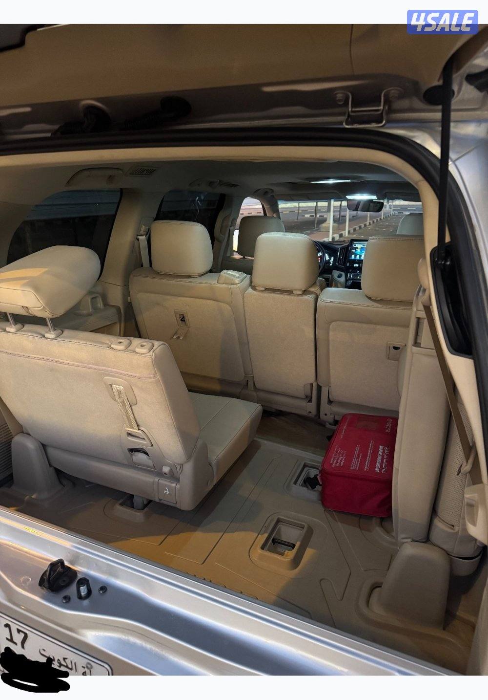 لاند كروزر  قراند تورينق 2020  عداد 56 الف  .6