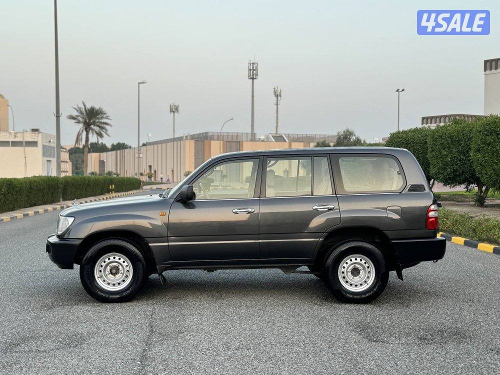 لاندكروزر GX_R V6 موديل 2005 بحاله ممتازه جدا9