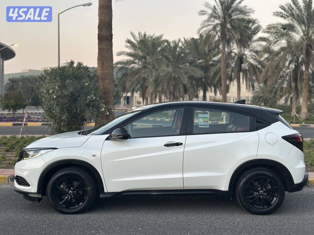 للبيع HONDA HR-V موديل 2021 وارد الوكاله ماشي 75 ألف1