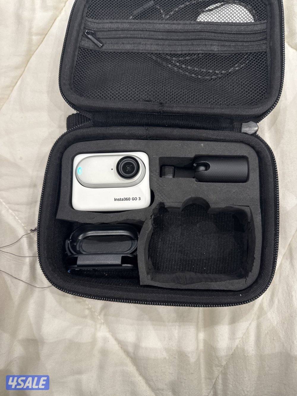 كاميرا insta360 ace pro وكاميرا insta360 go 32