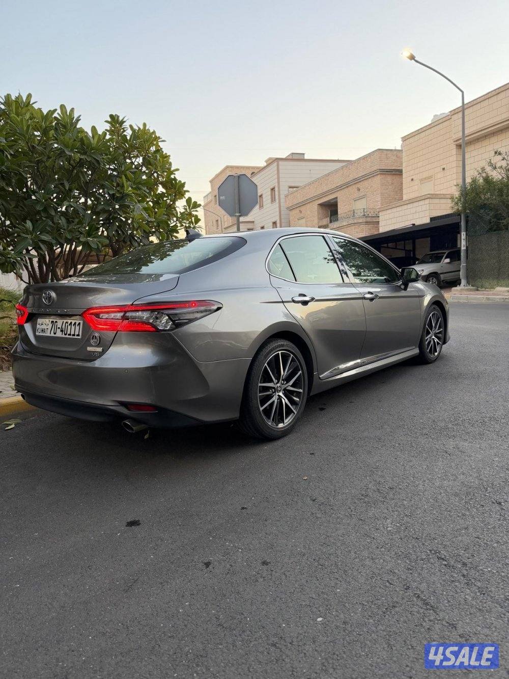 كامري 6 سنلدر 2023 ماشي 63 الف صبغ الوكالة2