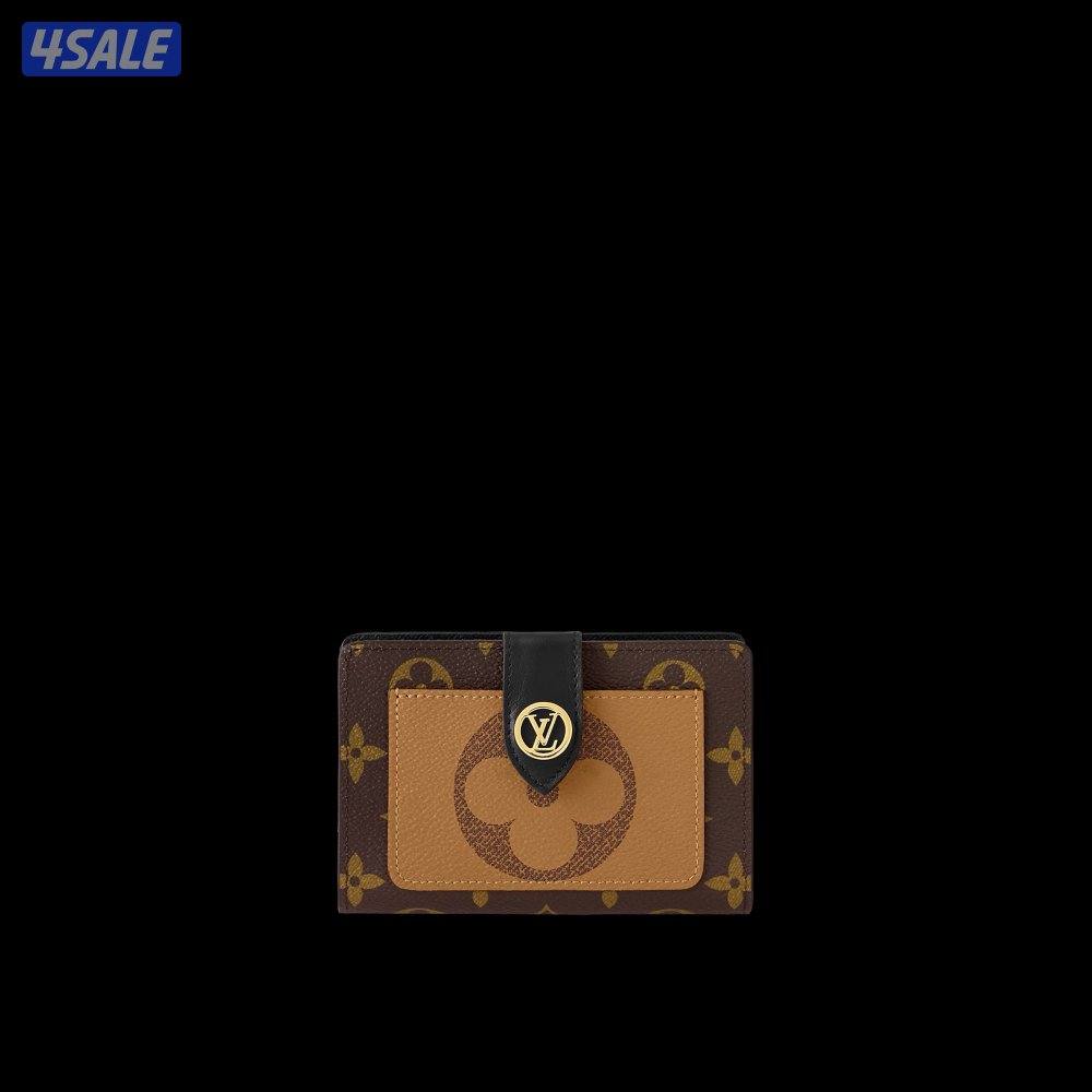 بوك جولييت من LV ، سنة الشراء 2022 ، مستعمل كالجديد ( بحالةممتازة)0