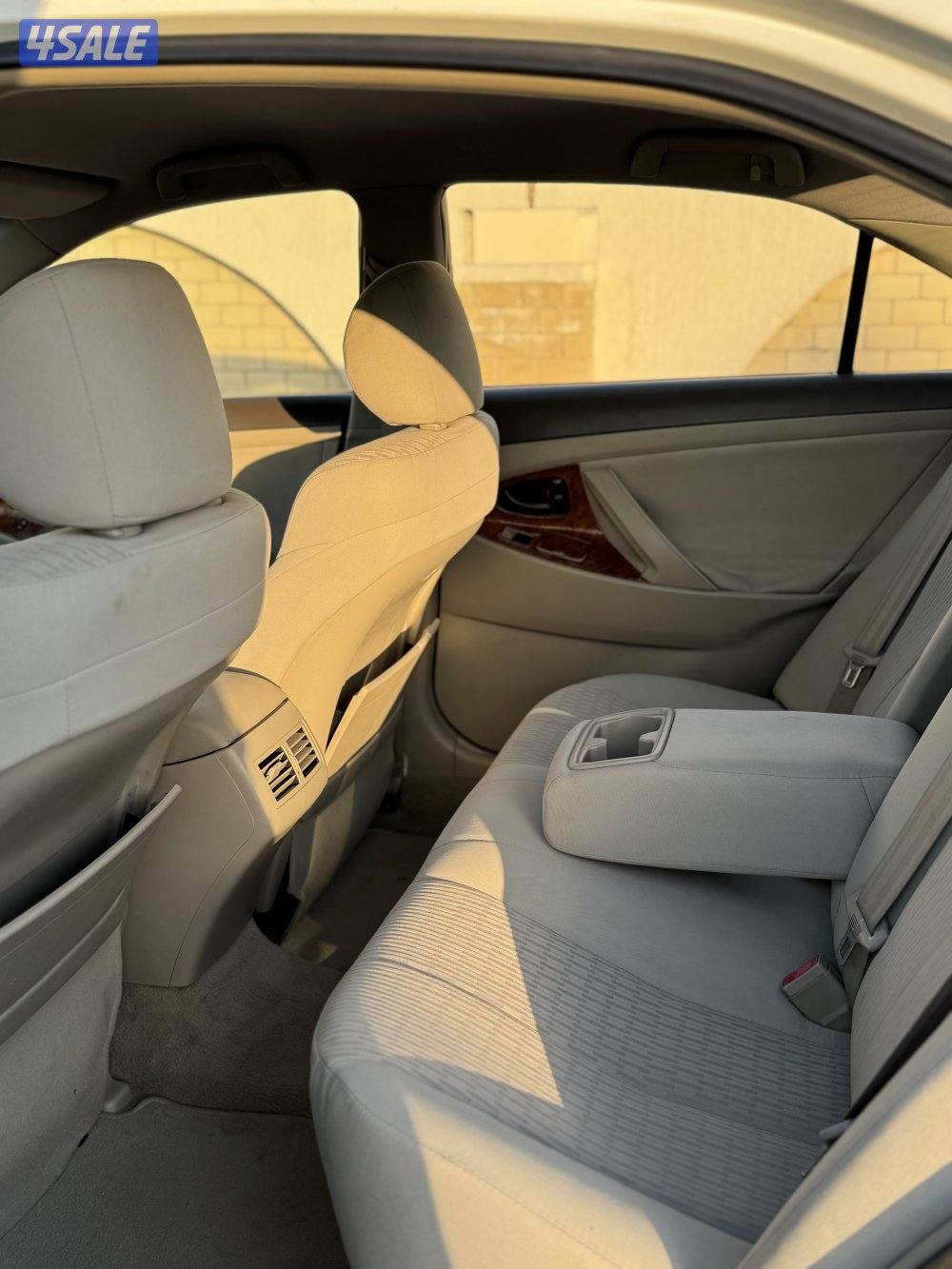 للبيع كامري 2011 GL7