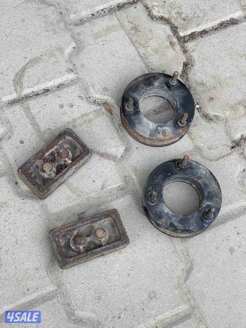 رنقات وانيت فورد وكالة مقاس 18 مع تواير وكعكات 2 إنش4