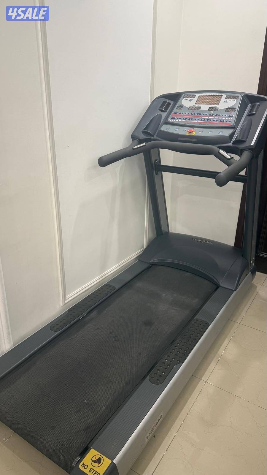 للبيع جهاز مشي1