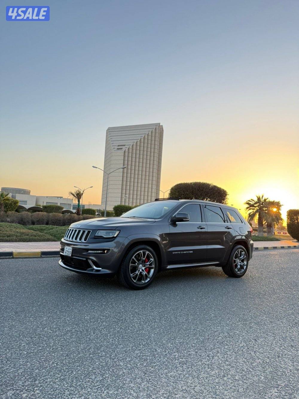 شروكي SRT موديل 2014 صبغ الوكاله وارد الوكاله بحاله ممتازه1