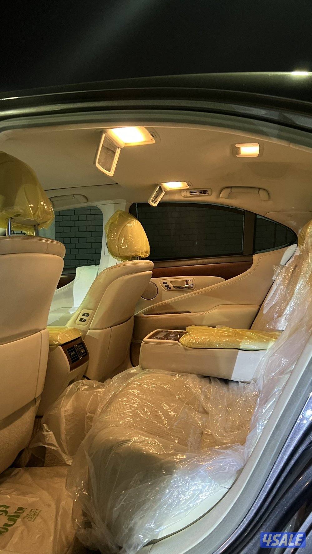 للبيع لكزس 460L 2010 صبغ الوكاله ماعدا قطعه4