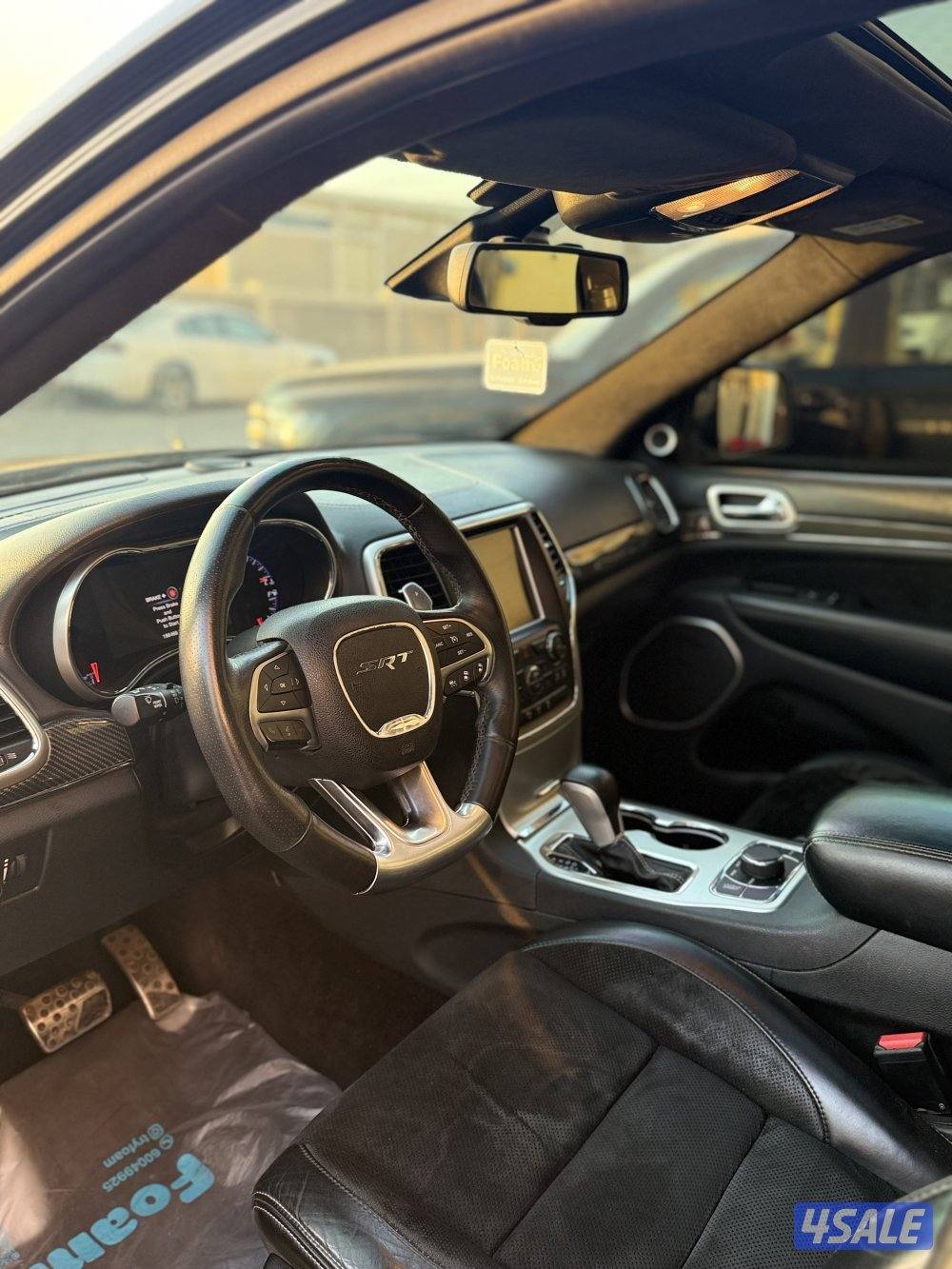 جراند شيروكي 6.4(SRT/) اصلي بحاله وكاله مديل 2016 عداد 1807