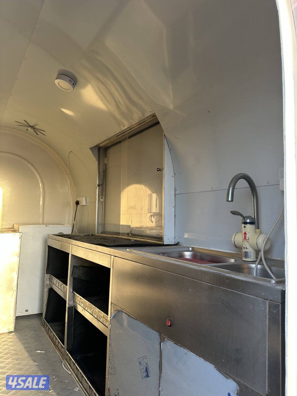 بيعة سريعة فود ترك3