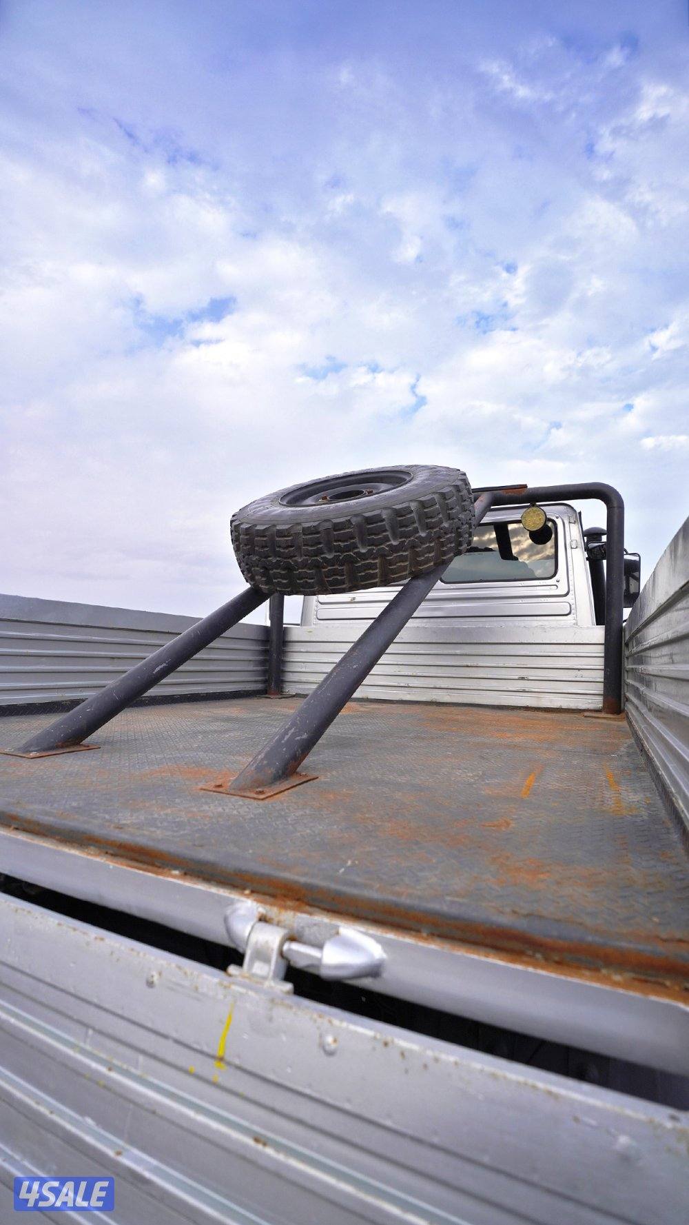 مرسيدس بنز يونيموق ١٣٠٠ أل موديل ١٩٨٦ بحاله ممتازه4