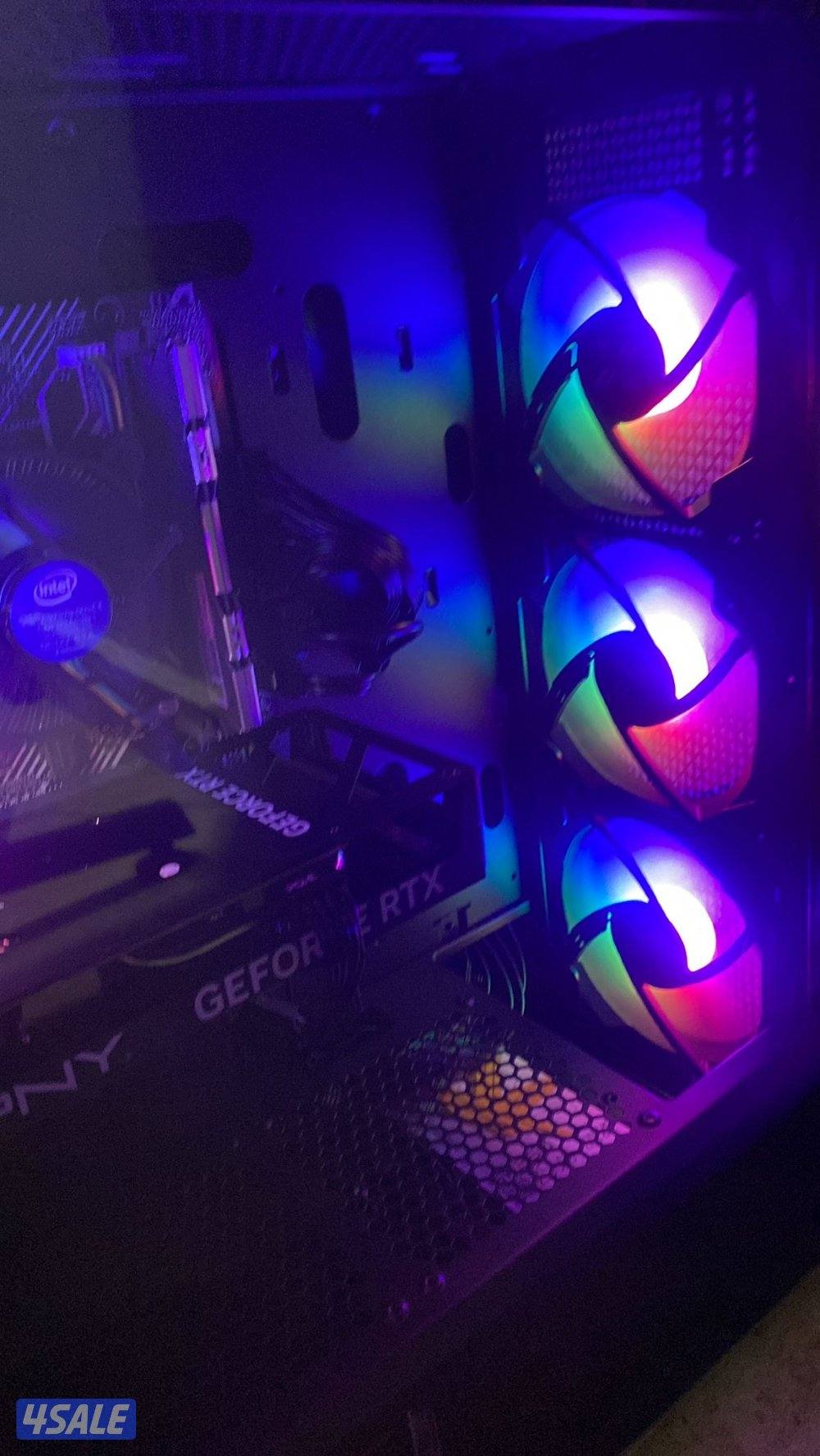 للبيع بي سي قيمنق نضيففف جداً موسعره كلش0