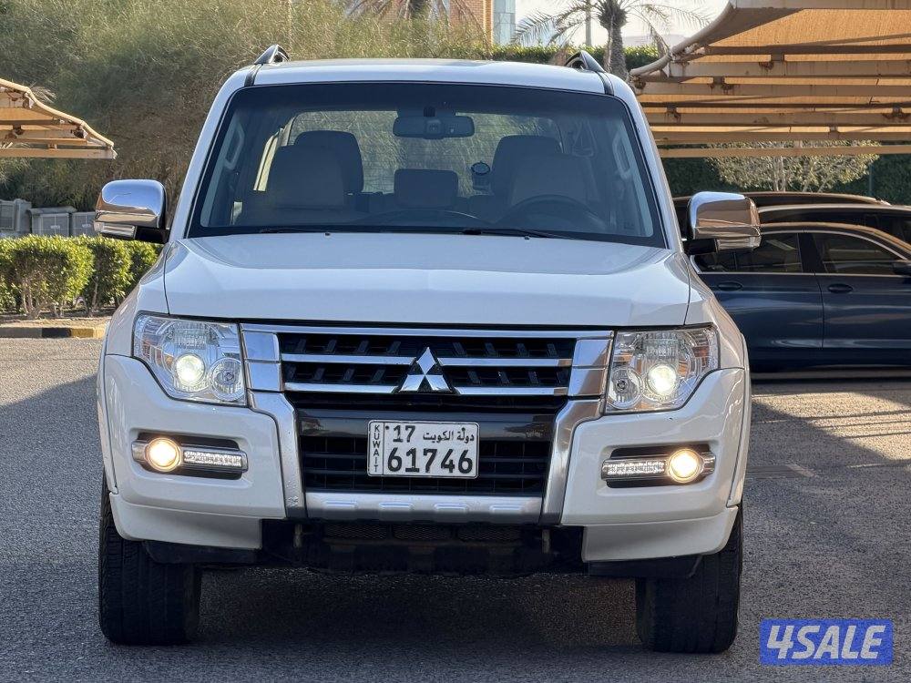 للبيع باجيرو2020 بحالة ممتازة8