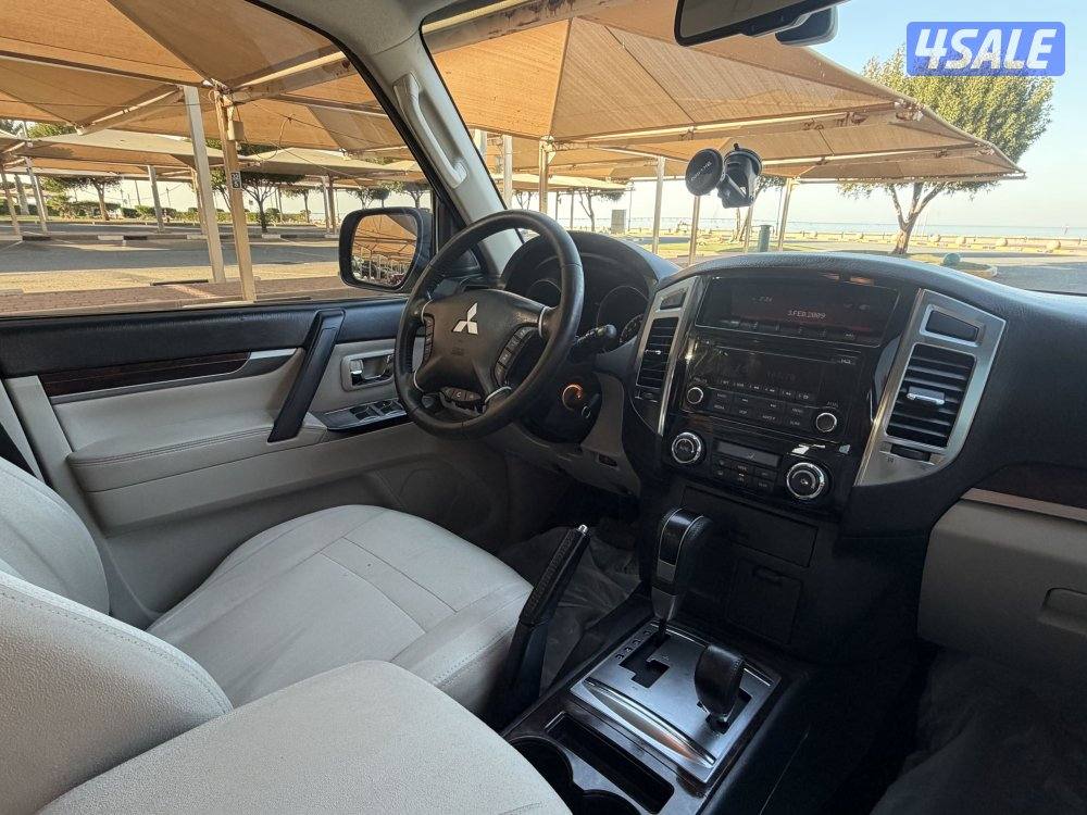 للبيع باجيرو2020 بحالة ممتازة9