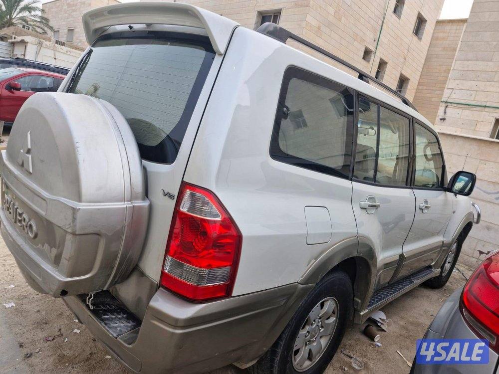 باجيرو ٢٠٠٦ بحالة ممتازه1