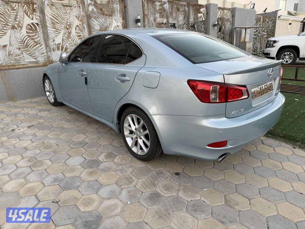 للبيع لكزس كامل مواصفات تم عمل سيرفس تواير جدد شرط الفحص3