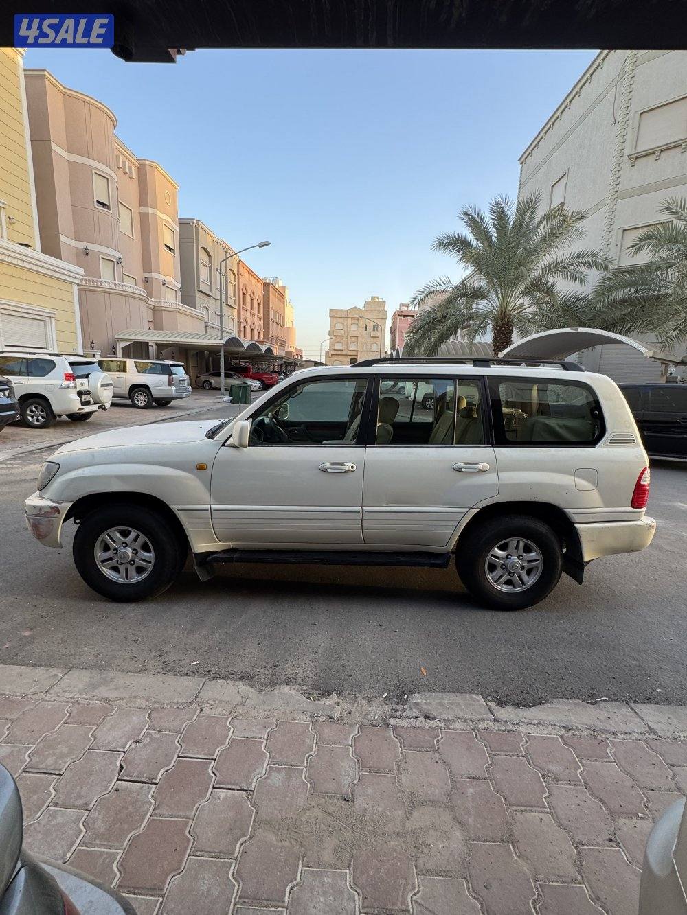 للبيع جيب لكزس7