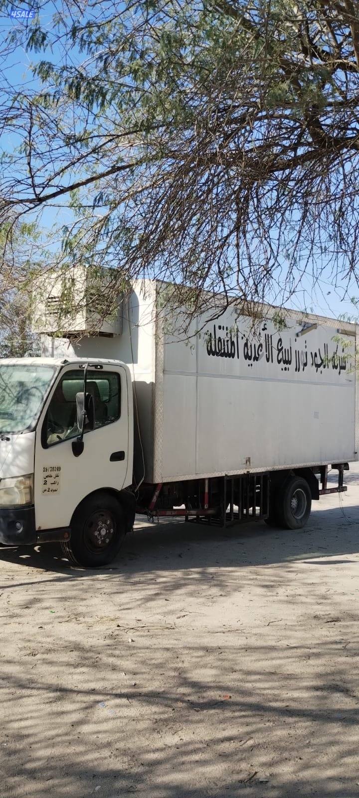 بقالة تيوتا 2014 نظيف0