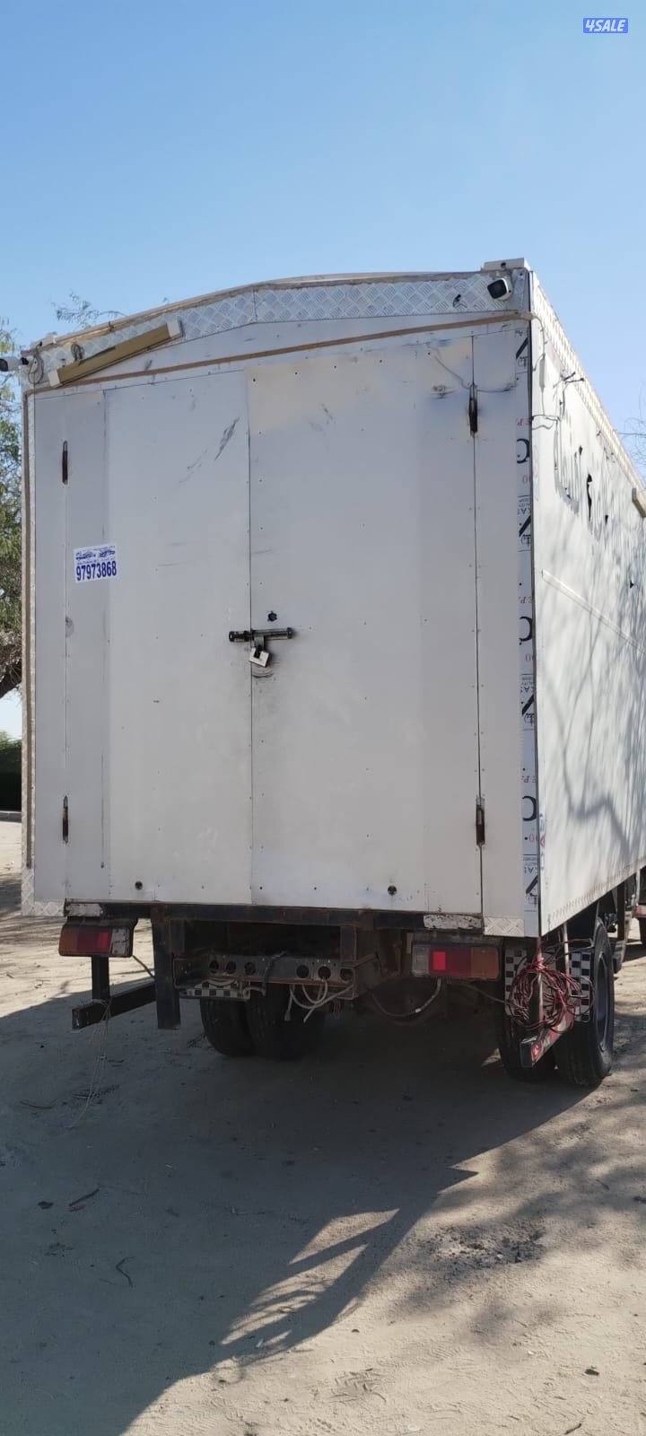 بقالة تيوتا 2014 نظيف1