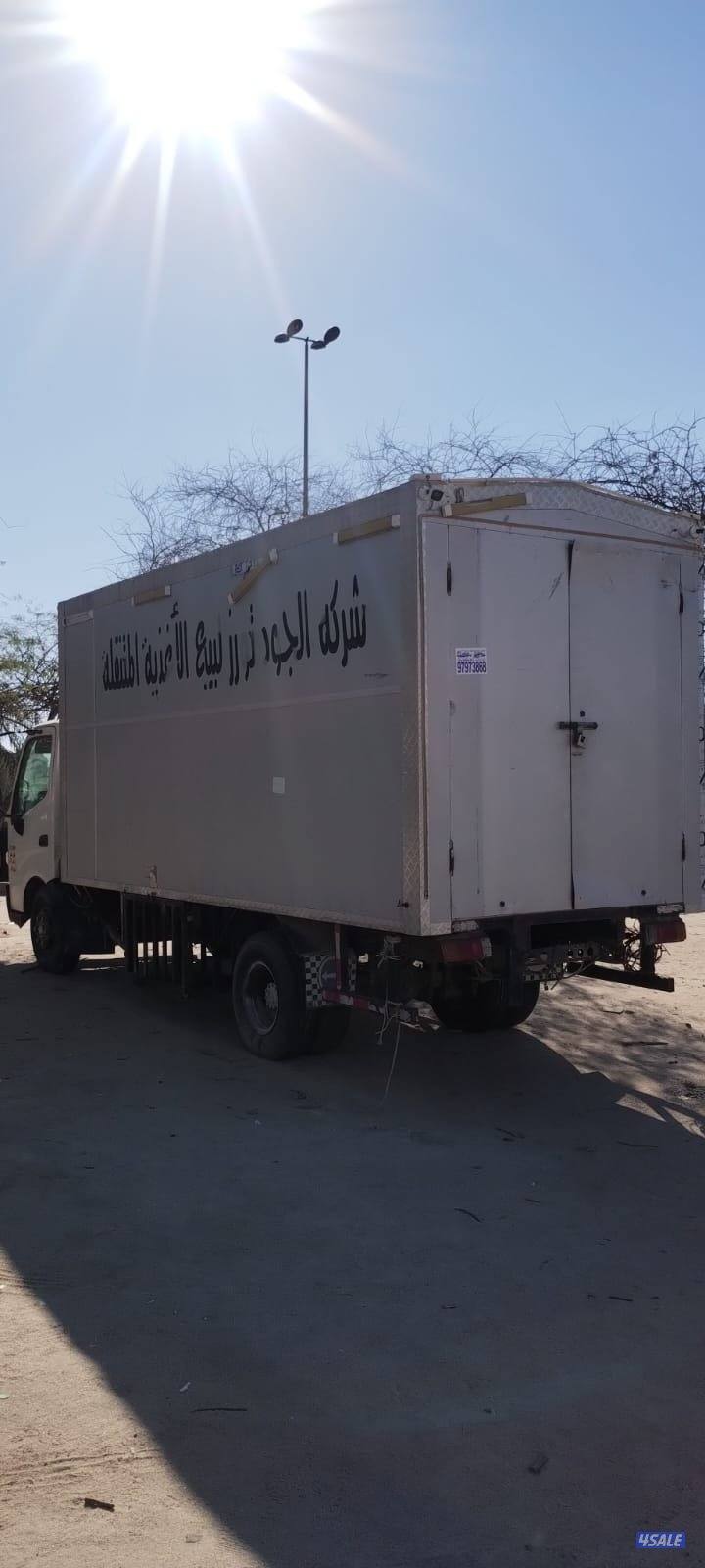 بقالة تيوتا 2014 نظيف2