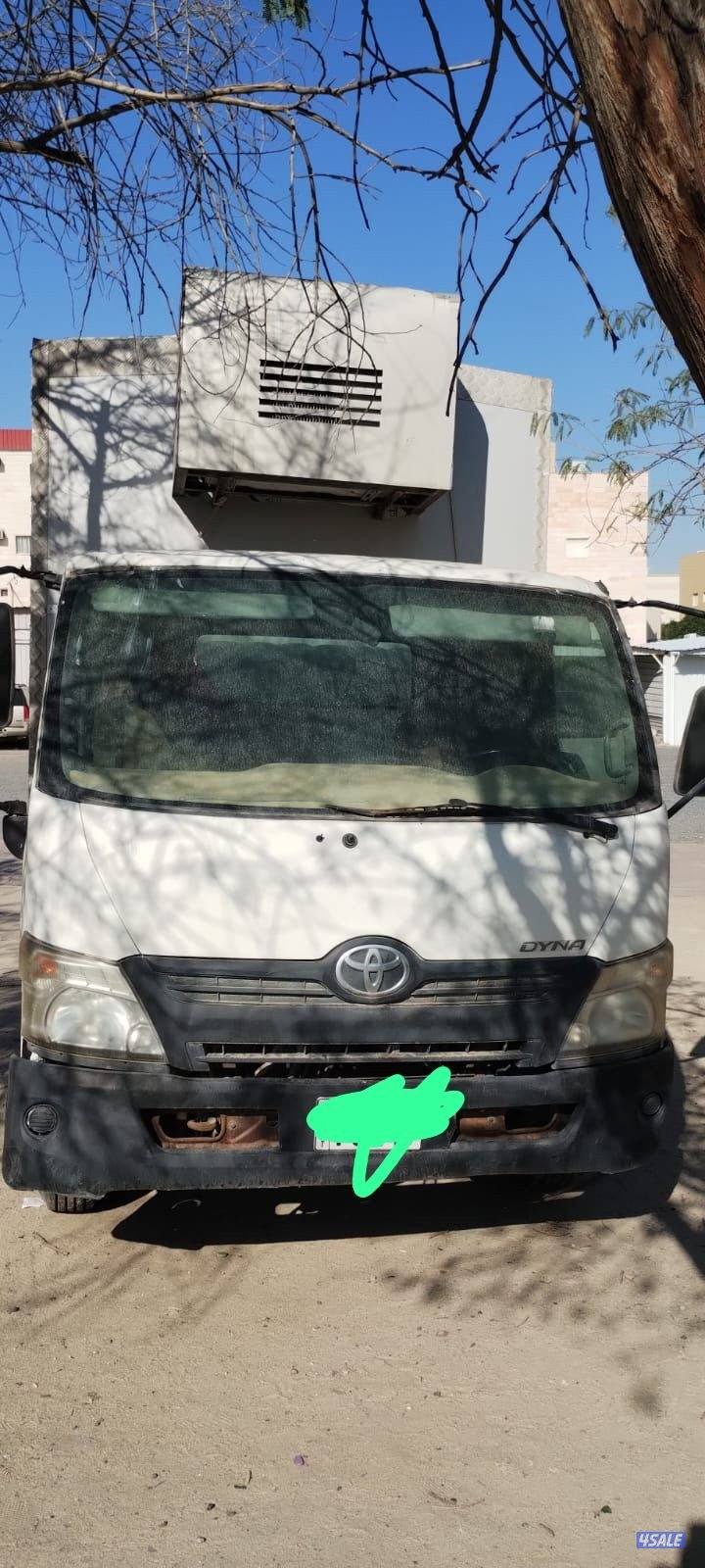 بقالة تيوتا 2014 نظيف3
