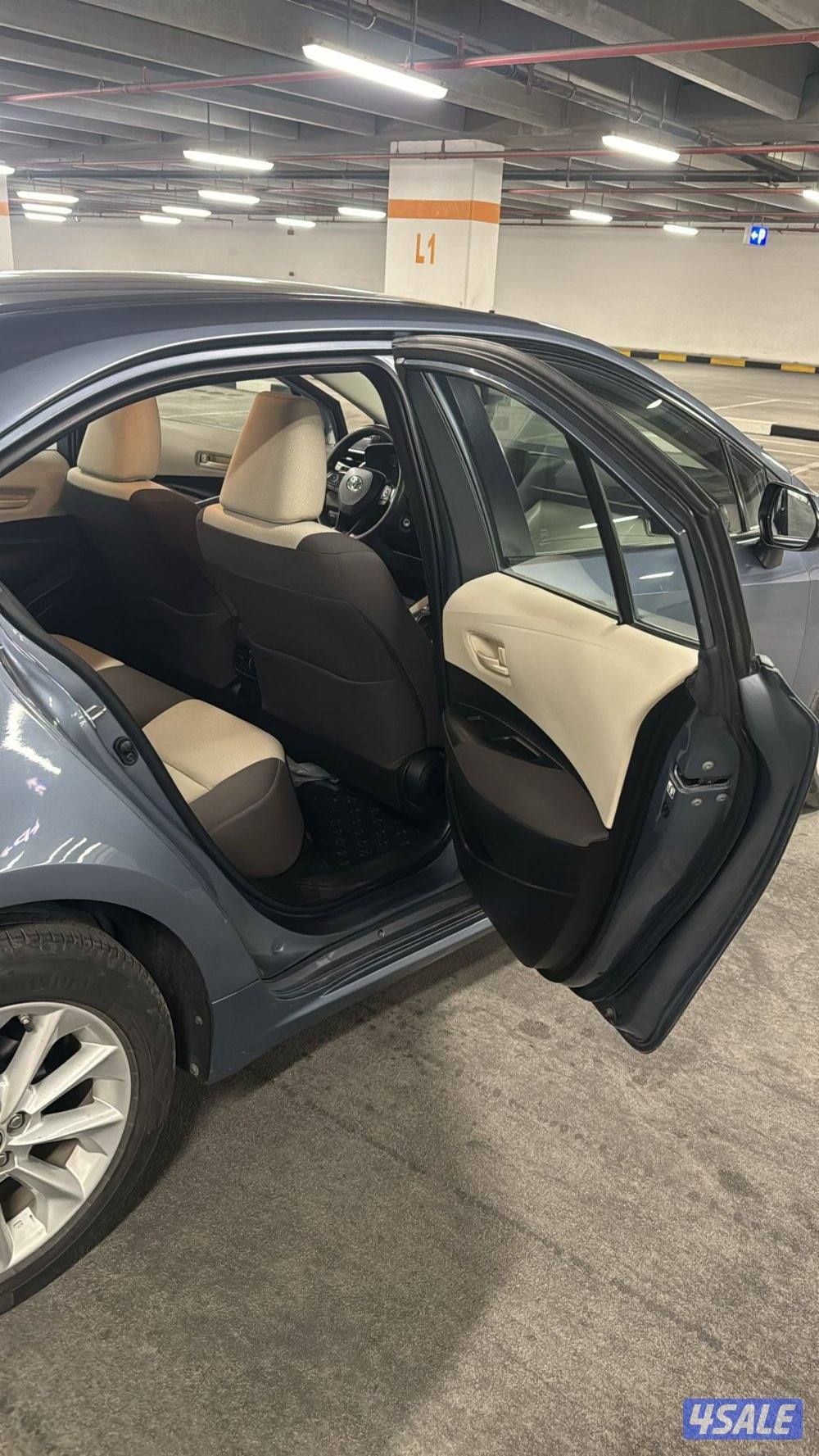 صبغ الوكالة بالكامل  /     عداد الممشى 70 الف موديل 2020   السعر نهائي7