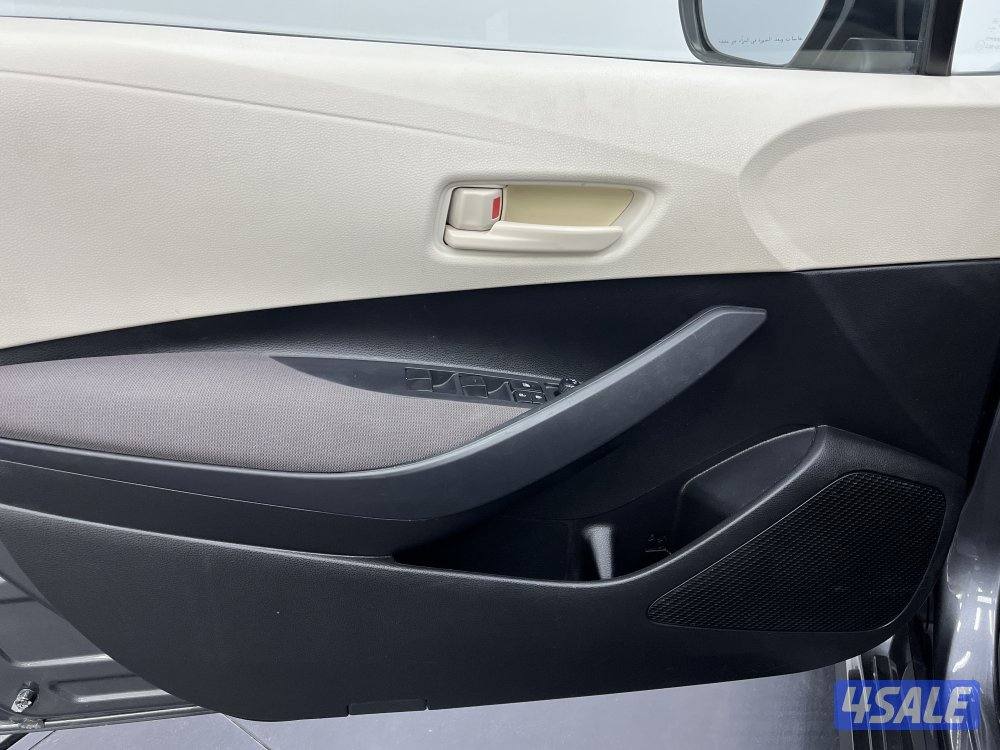 TOYOTA COROLLA 1.6L XLI STD OPTION10