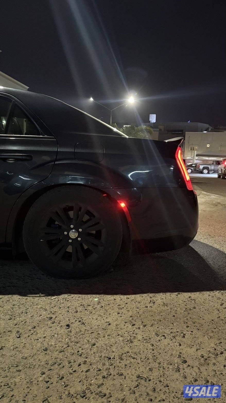 كرايسلر ماشيه ١١٠ مديل ٢٠١٨  8 سلندر مكينه 5.7 سقف بنوراما4