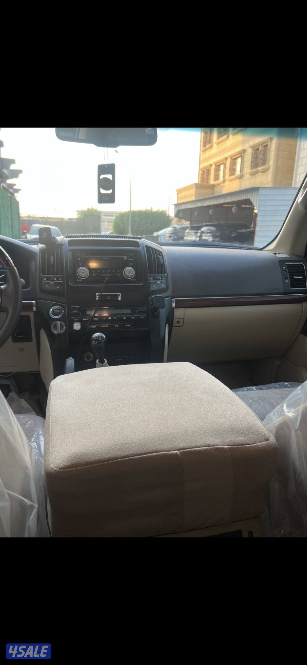 Land cruise سبير علاق2