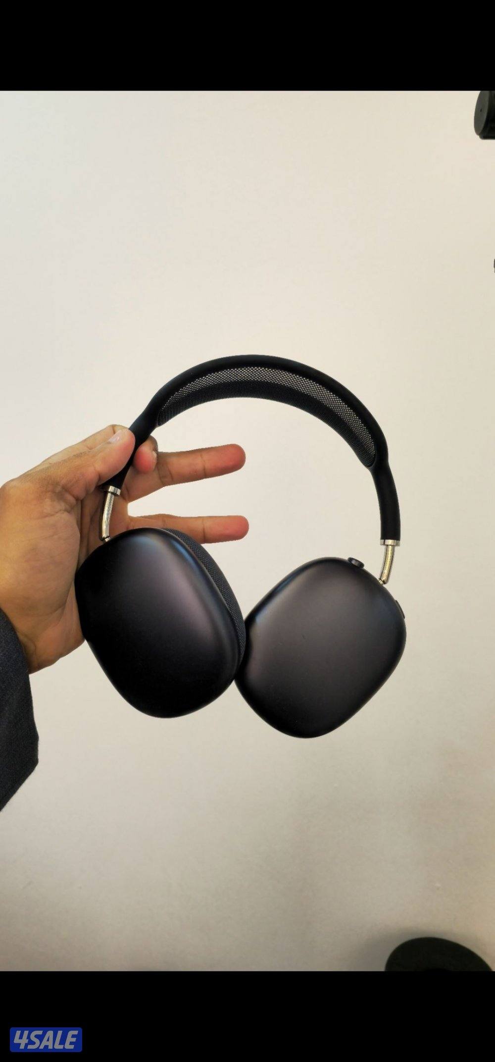 ايباد برو للبيع 11 انش 256 بطاريه 100%0