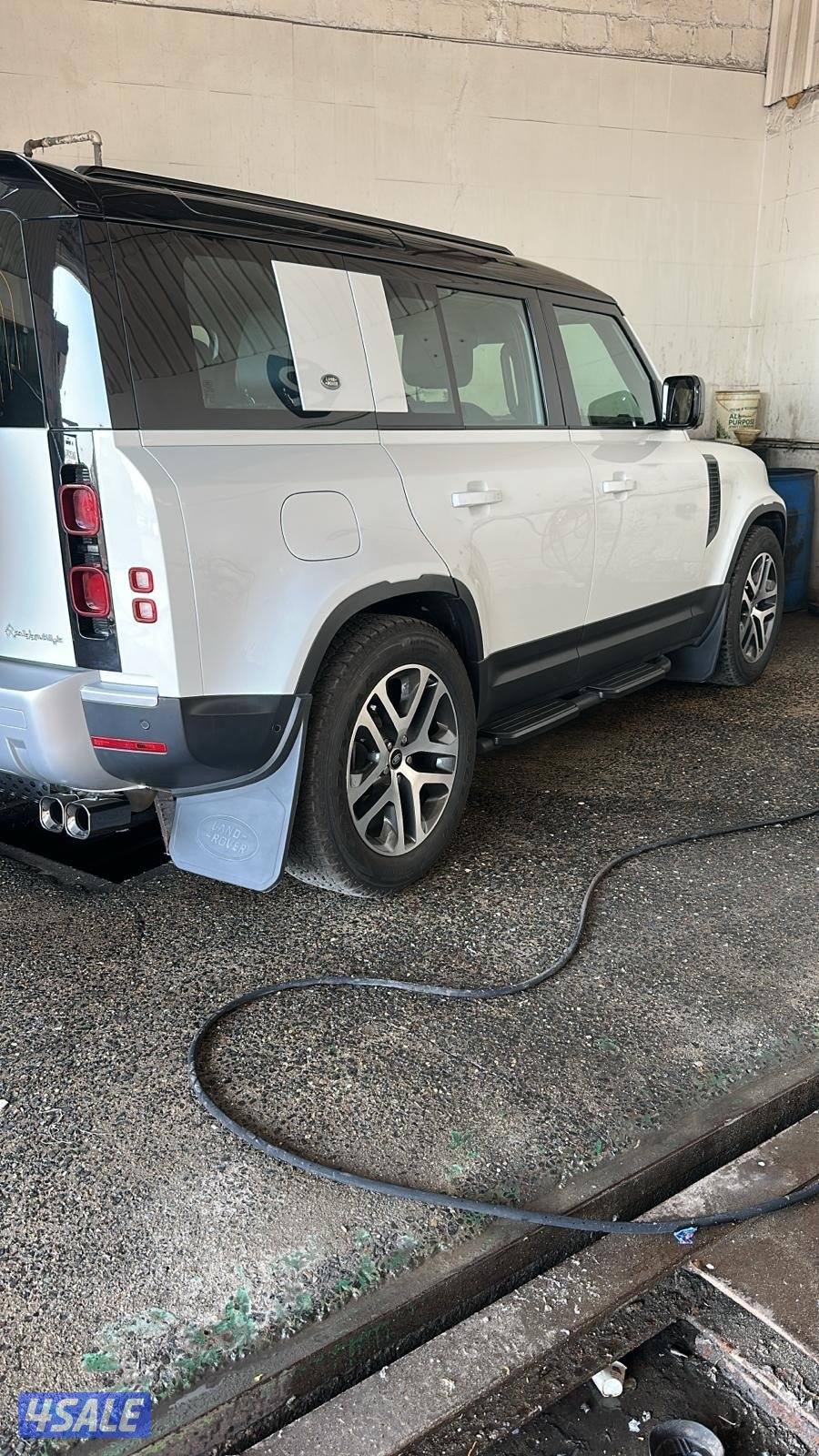 للبيع دفندر 110 وارد وكالة الكويت 6 سلندر تيربو اعلى مواصفات ماشي32الف1