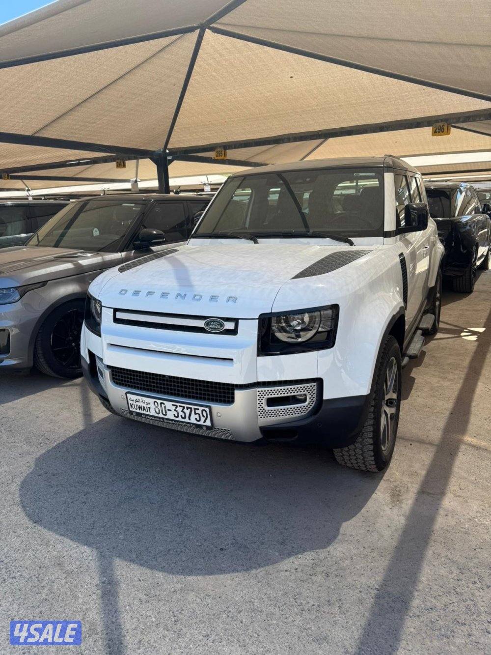 للبيع دفندر 110 وارد وكالة الكويت 6 سلندر تيربو اعلى مواصفات ماشي32الف2