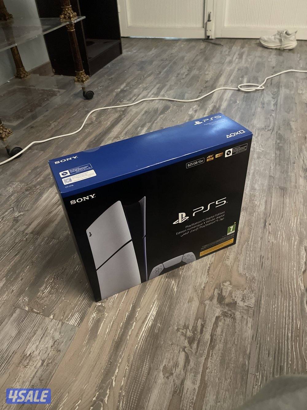 سوني فايف بقراطيسها مع يده لم يتم فكها، سليم ديجتال 825 قيقا1