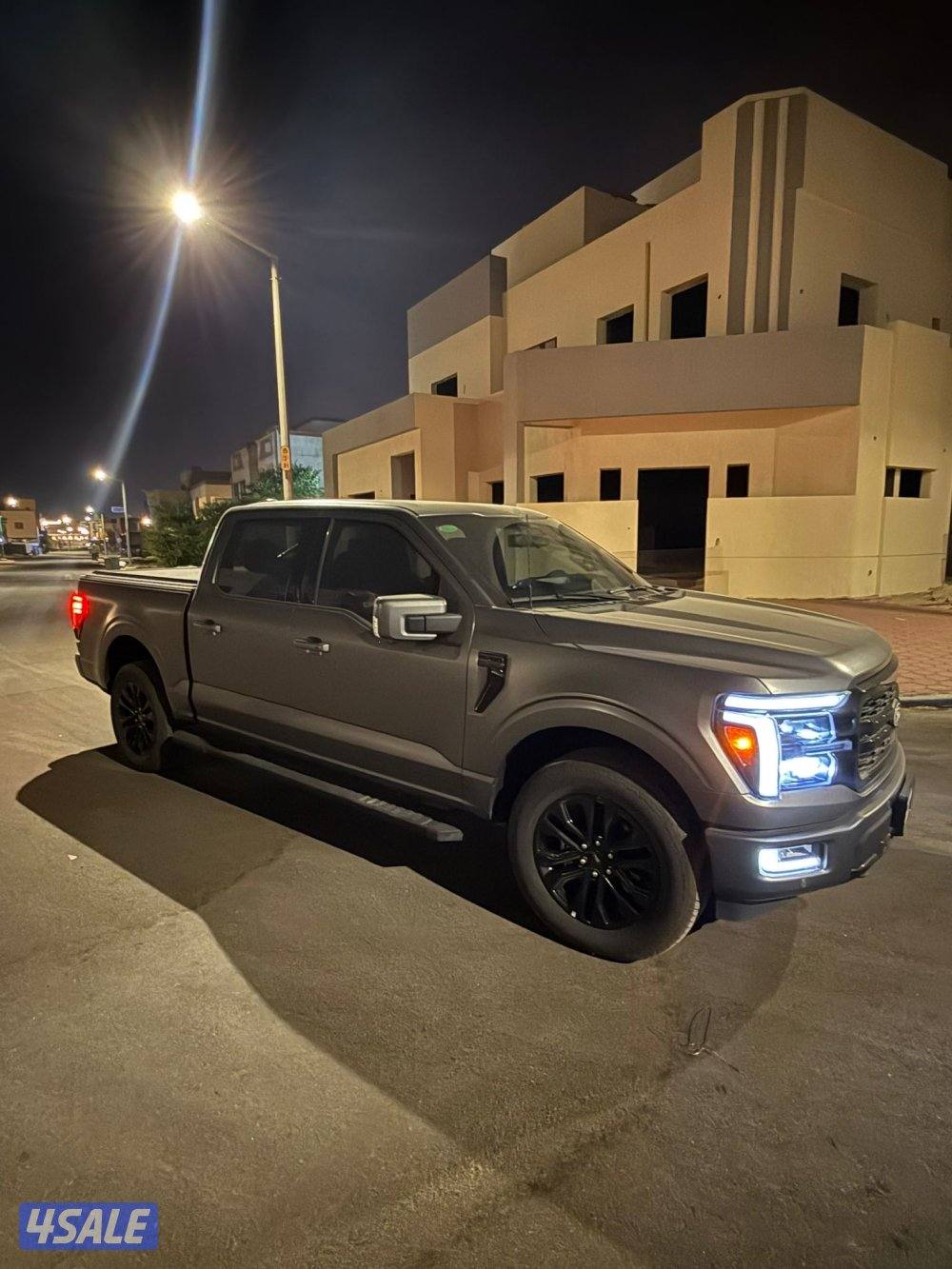 Ford F150 لاريت1