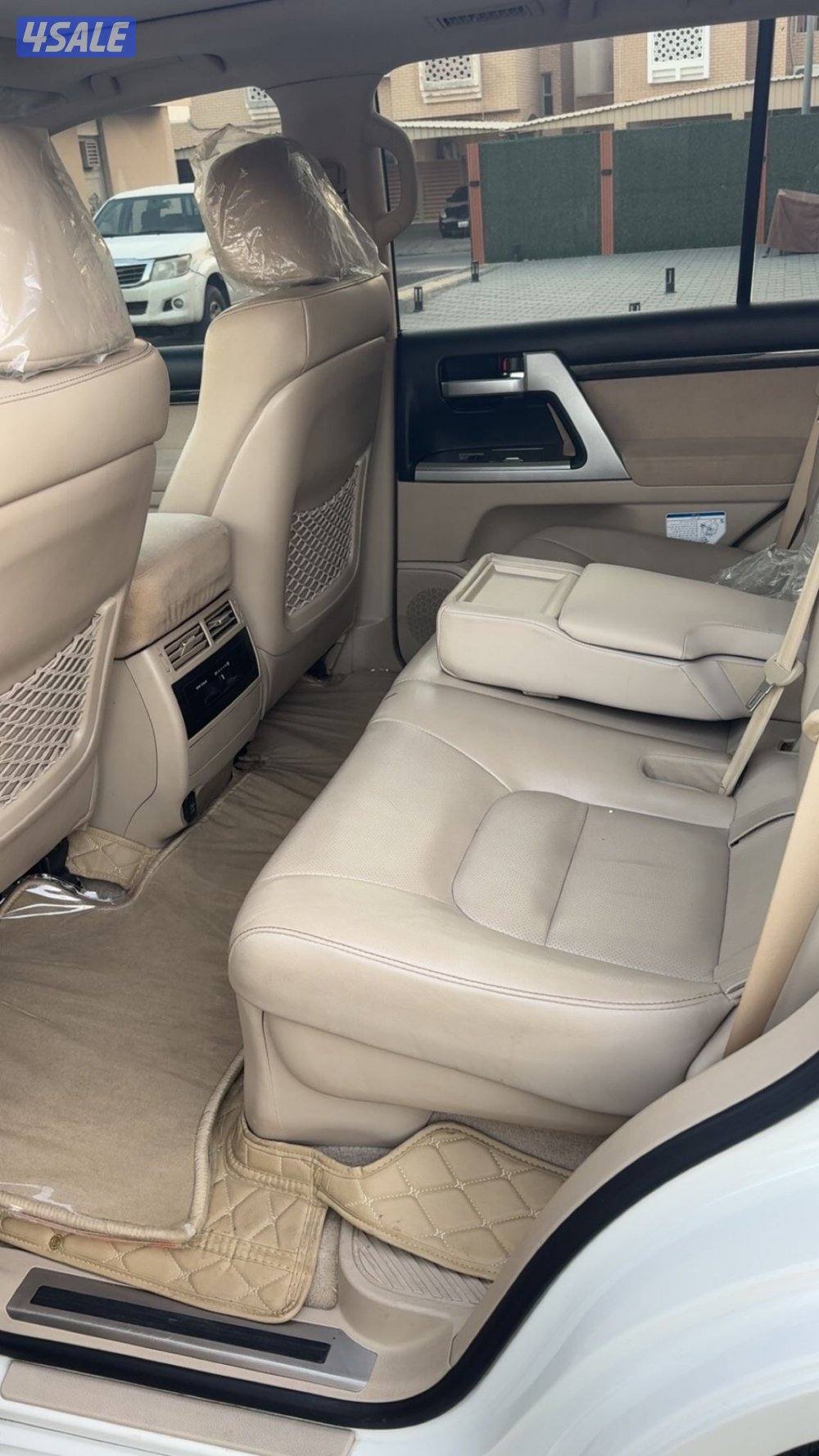 للبيع لاندكروزر قراند تورنق صبغ الوكالة1