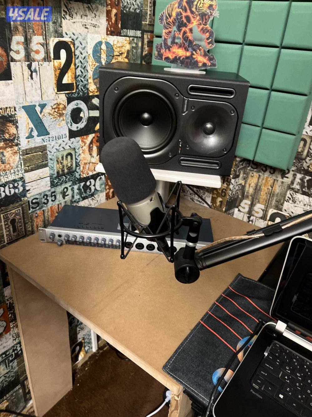 بيع استيديو كامل اورغ ياماها 5000 كفالة ٥ سنوات مع العده3