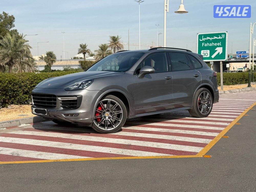 Porsche Cayenne GTS 20161