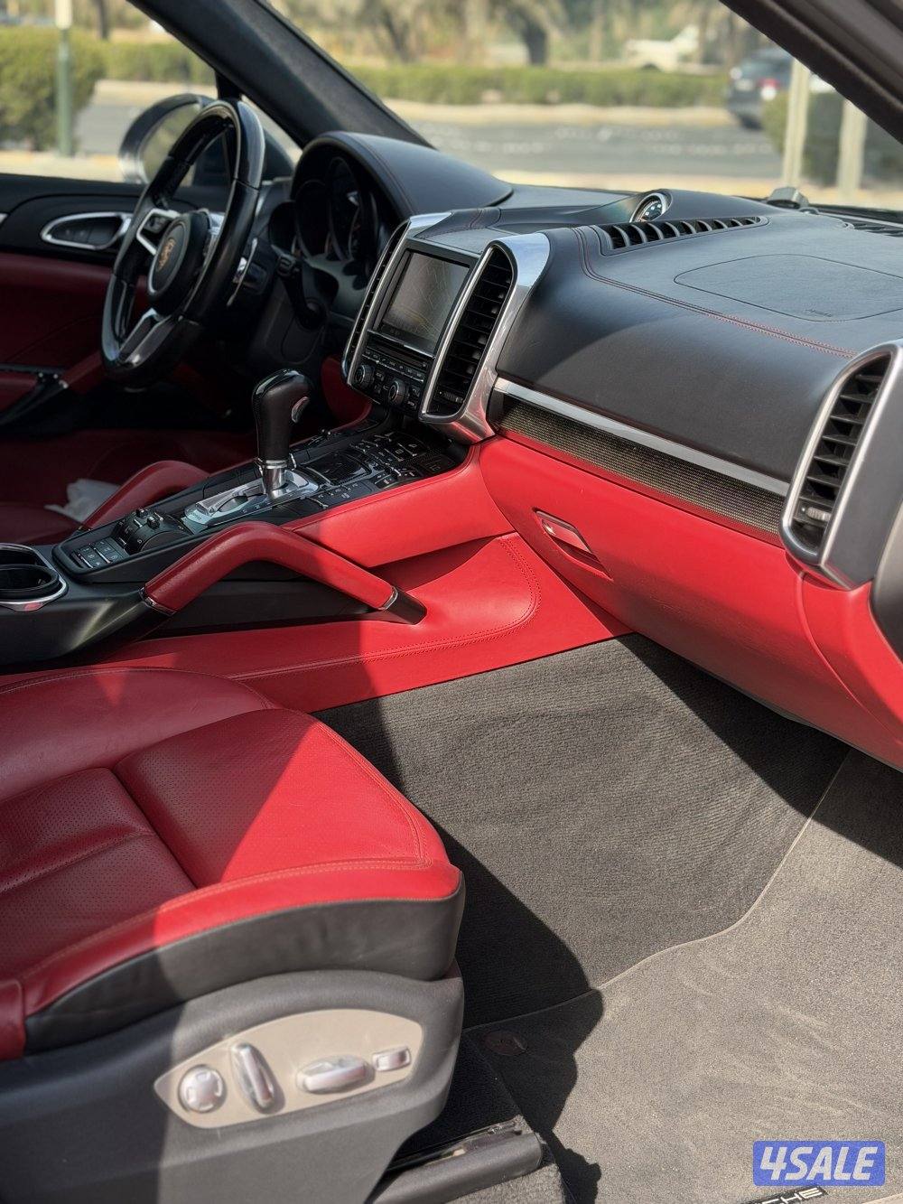 Porsche Cayenne GTS 201610