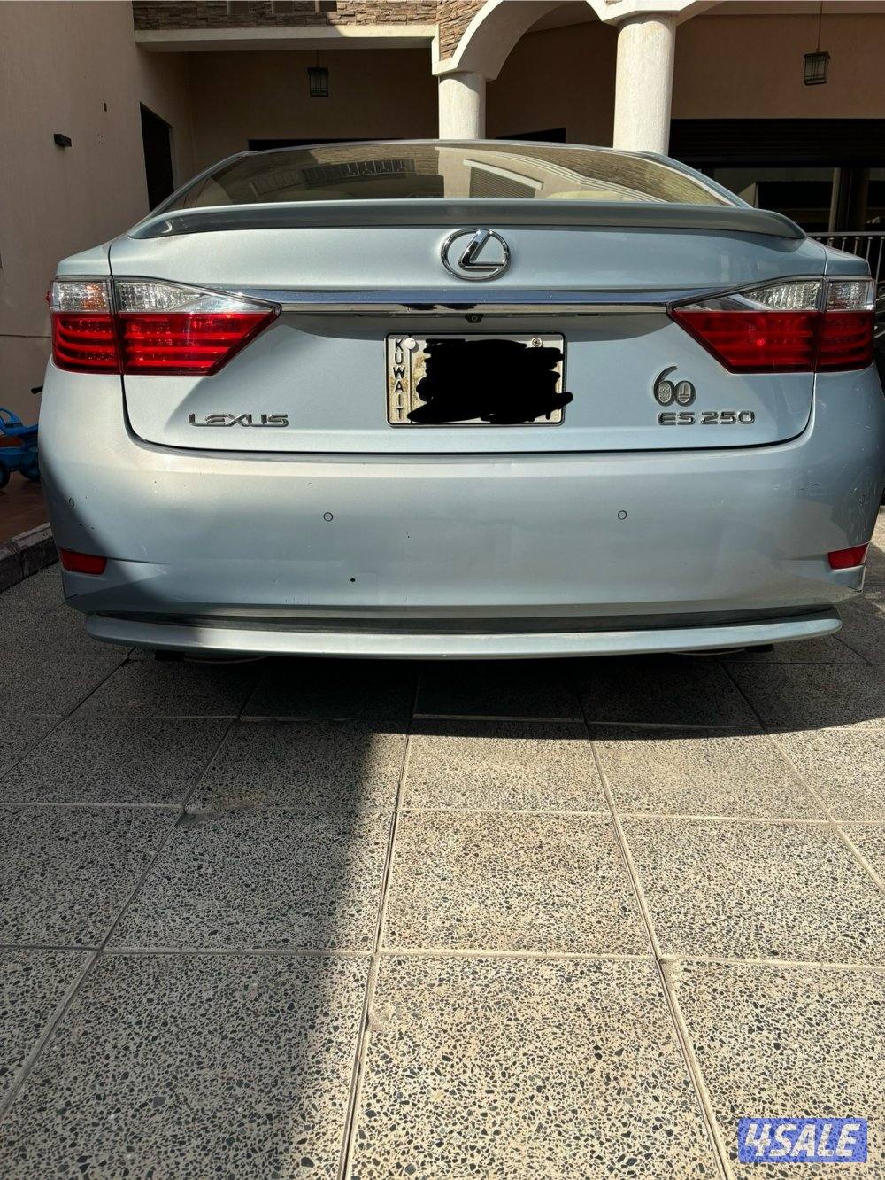 للبيع لكزس ES 250 موديل 20142