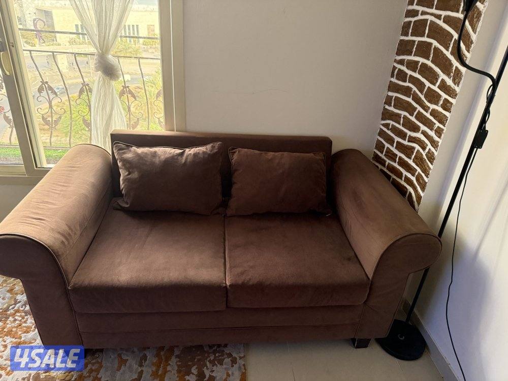 طقم انتريه كامل مع الطاولة والبف2