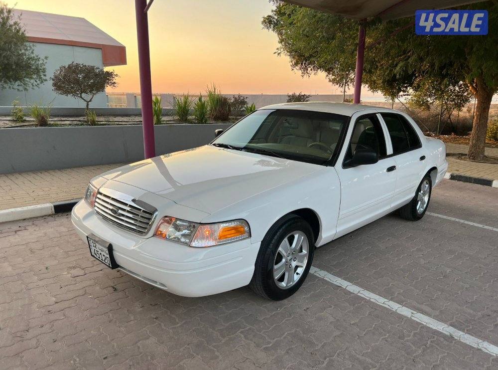 للبيع كراون فكتوريا موديل / ٢٠١٢ صبغ الوكالة2