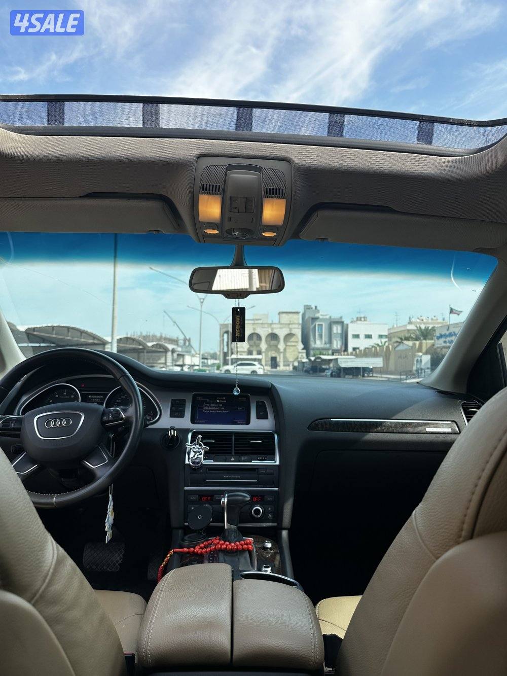 للبيع Q7 بحالة الوكالة11